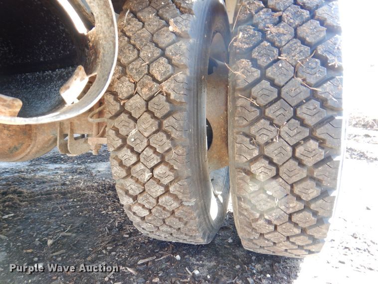 image for item JL9813 2009 Ford F550 Super Duty XL  utility / service truck