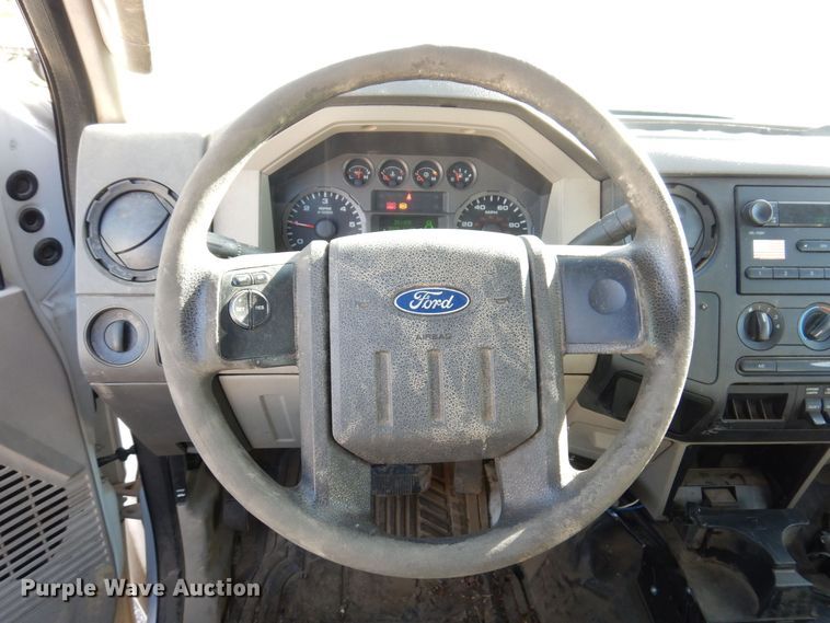 image for item JL9814 2008 Ford F550 Super Duty XL  utility / service truck