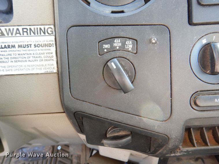 image for item JL9814 2008 Ford F550 Super Duty XL  utility / service truck