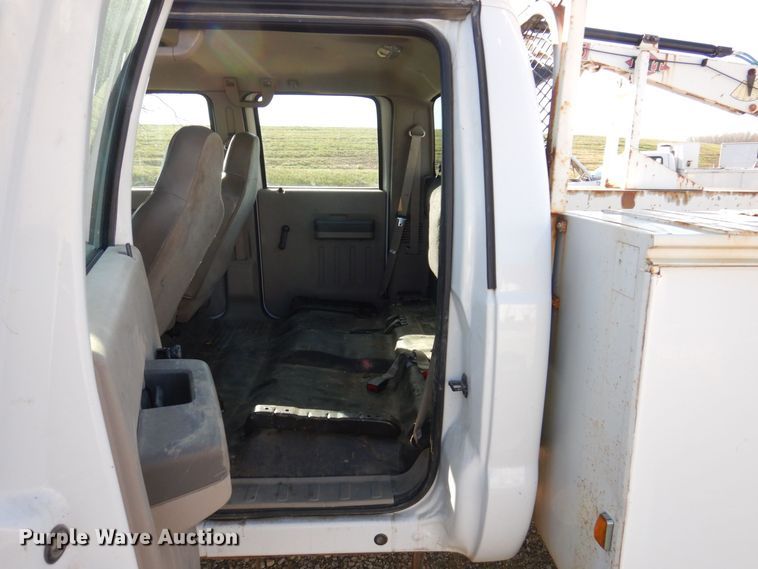 image for item JL9814 2008 Ford F550 Super Duty XL  utility / service truck