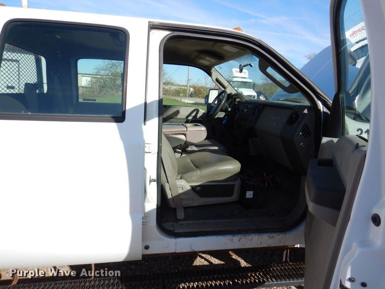 image for item JL9814 2008 Ford F550 Super Duty XL  utility / service truck