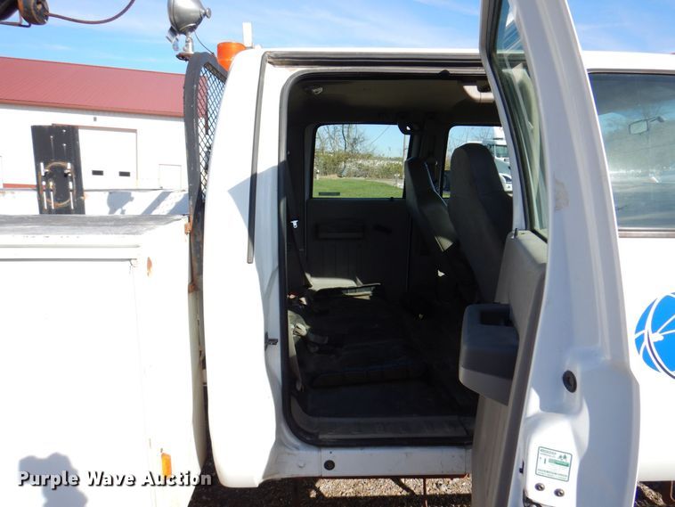 image for item JL9814 2008 Ford F550 Super Duty XL  utility / service truck