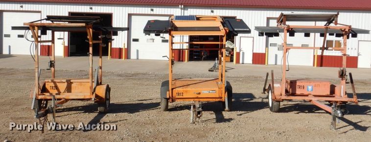 image for item JL9815 (3) arrow board trailers