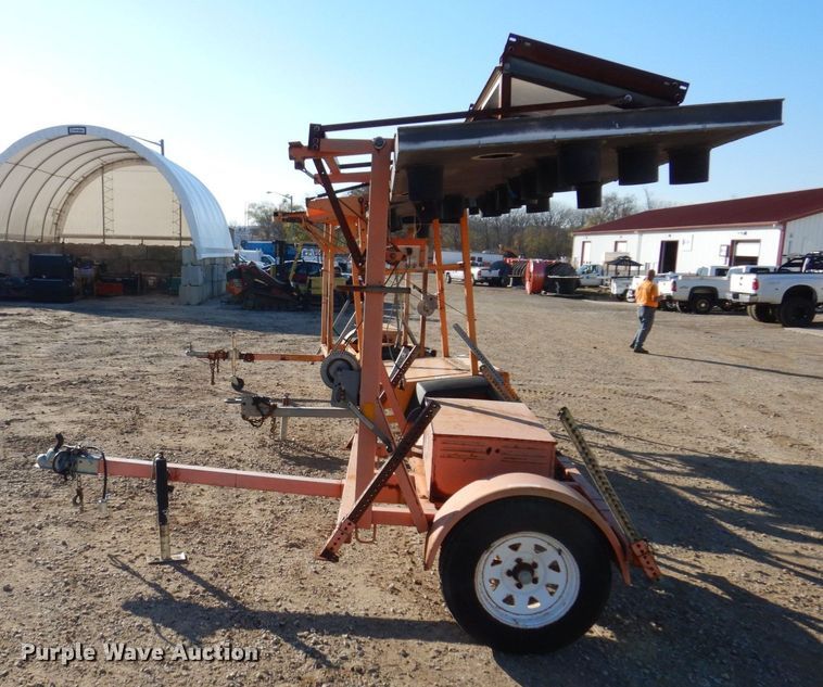 image for item JL9815 (3) arrow board trailers