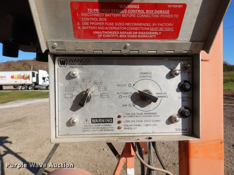 image for item JL9815 (3) arrow board trailers