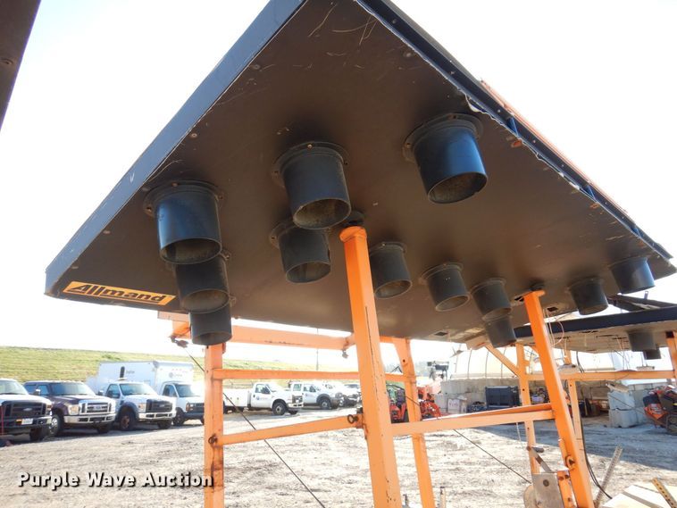 image for item JL9815 (3) arrow board trailers