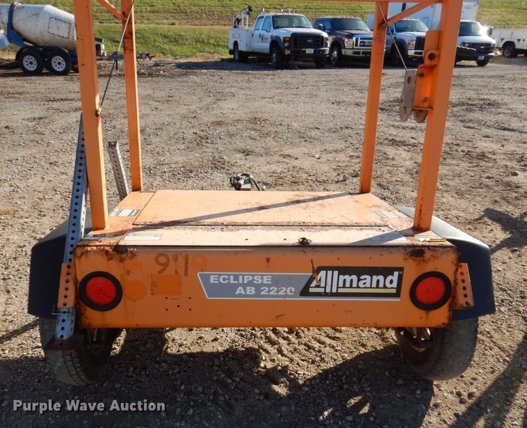 image for item JL9815 (3) arrow board trailers