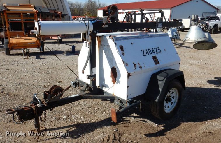 image for item JL9818 1999 Magnum 4060IMH  light plant