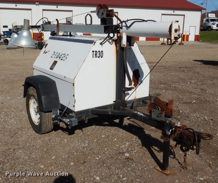 image for item JL9818 1999 Magnum 4060IMH  light plant