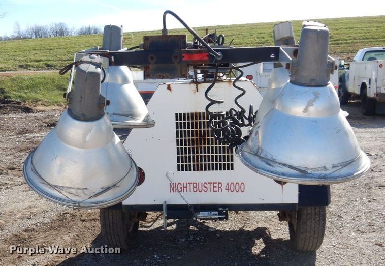 image for item JL9818 1999 Magnum 4060IMH  light plant