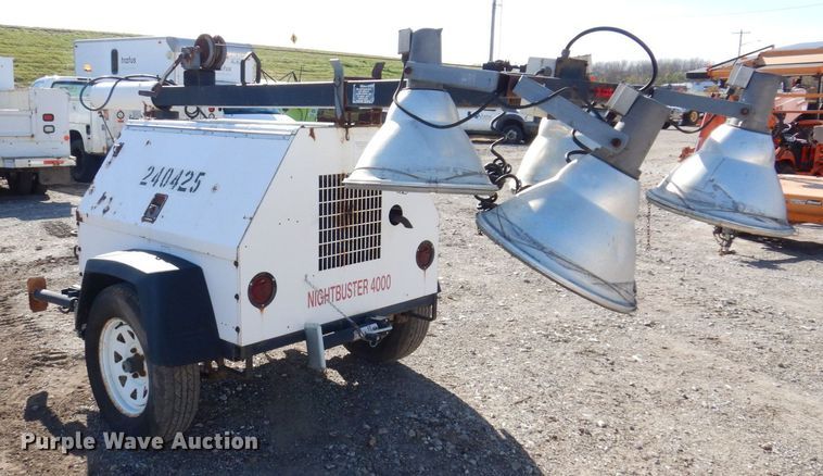 image for item JL9818 1999 Magnum 4060IMH  light plant