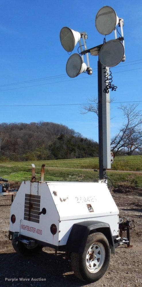 image for item JL9818 1999 Magnum 4060IMH  light plant