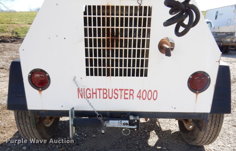 image for item JL9818 1999 Magnum 4060IMH  light plant