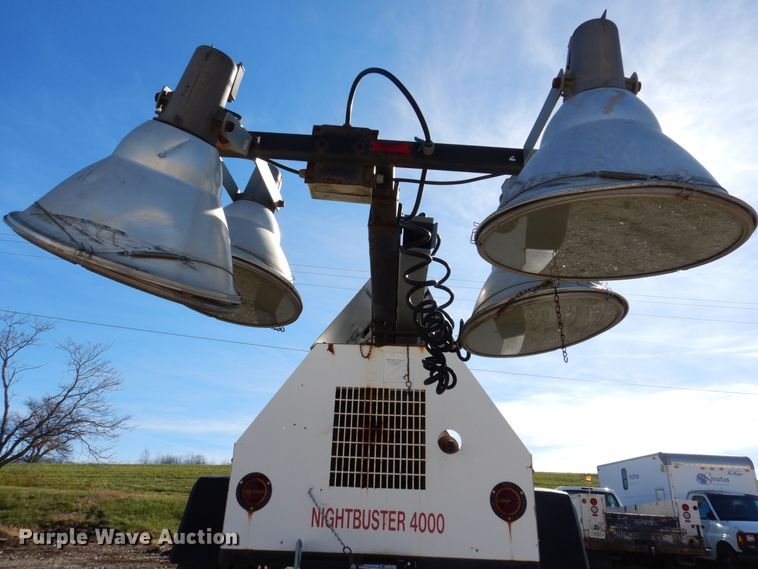 image for item JL9818 1999 Magnum 4060IMH  light plant