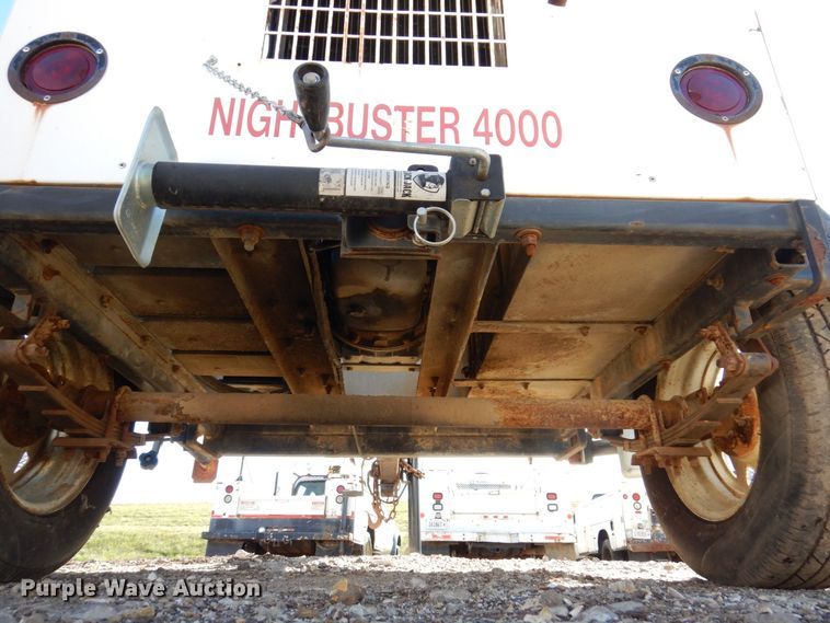 image for item JL9818 1999 Magnum 4060IMH  light plant