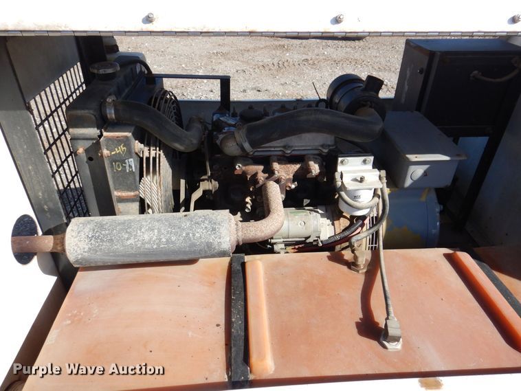 image for item JL9818 1999 Magnum 4060IMH  light plant