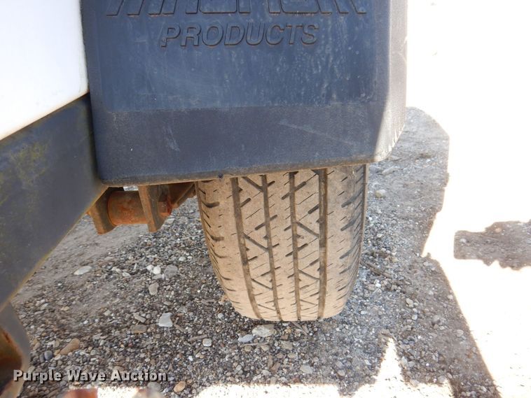 image for item JL9818 1999 Magnum 4060IMH  light plant