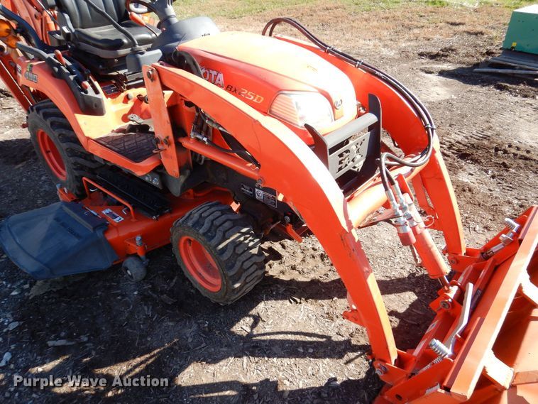 image for item JL9822 2014 Kubota BX25DLB  MFWD tractor