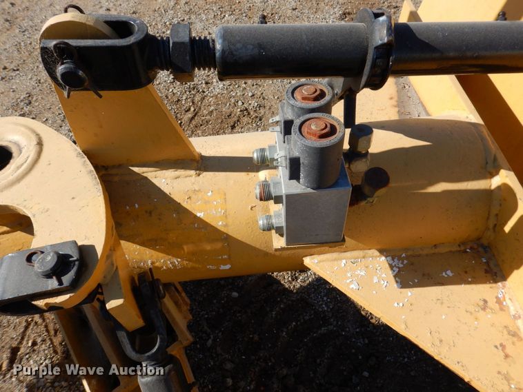 image for item JL9824 83"W compact utility loader grader