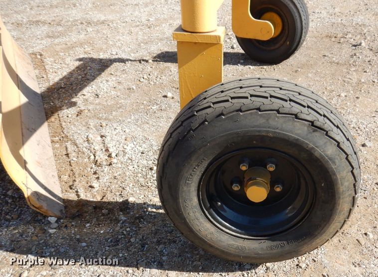 image for item JL9824 83"W compact utility loader grader