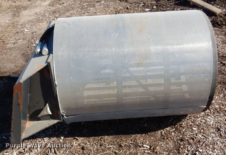 image for item JL9825 Wolverine  skid steer trommel screen