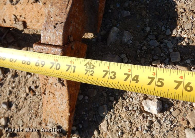 image for item JL9829 72"W skid steer grapple bucket