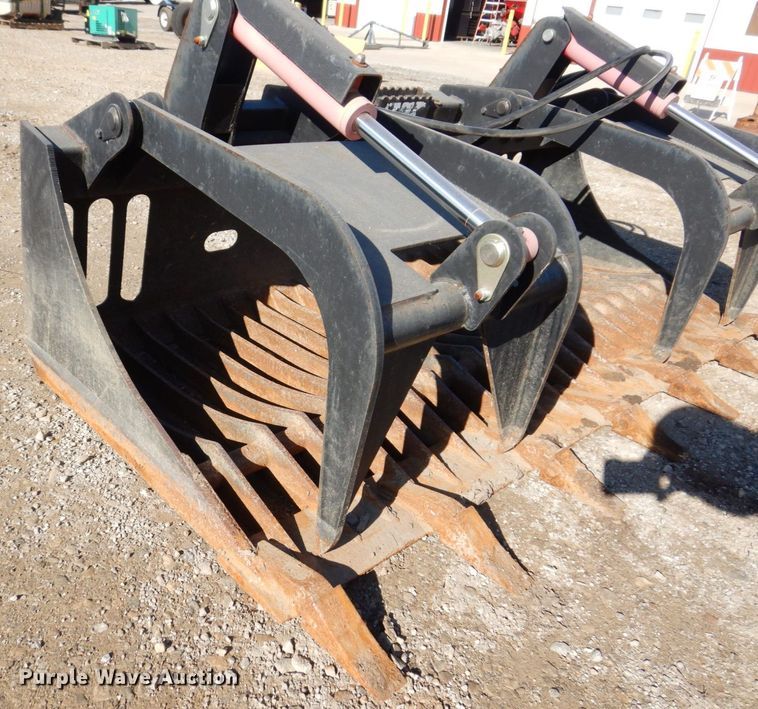 image for item JL9829 72"W skid steer grapple bucket