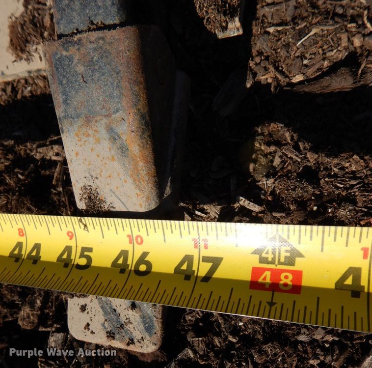 image for item JL9831 47"W skid steer grapple bucket