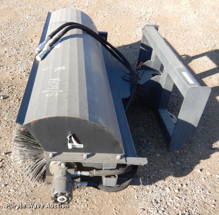 image for item JL9834 72"W skid steer broom