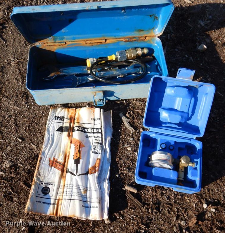 image for item JL9837 TMG HB53S  skid steer breaker