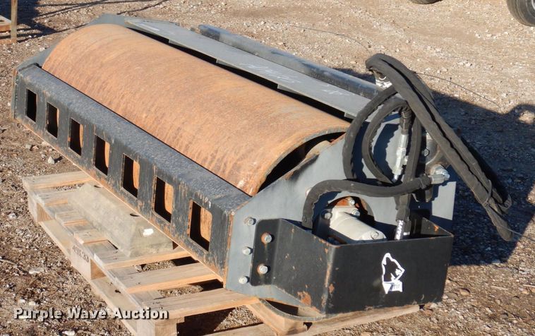 image for item JL9838 Wolverine  skid steer vibratory roller