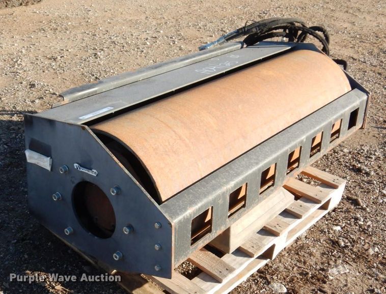 image for item JL9838 Wolverine  skid steer vibratory roller