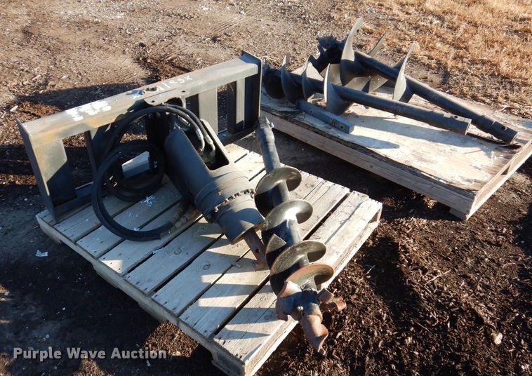 image for item JL9839 Skid steer auger