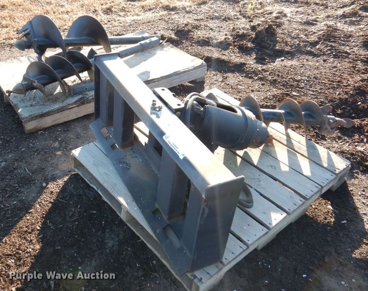 image for item JL9839 Skid steer auger