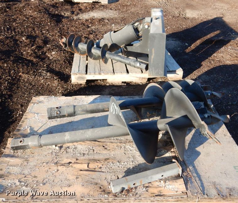 image for item JL9839 Skid steer auger