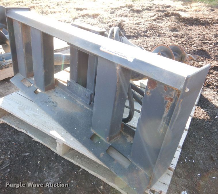 image for item JL9839 Skid steer auger