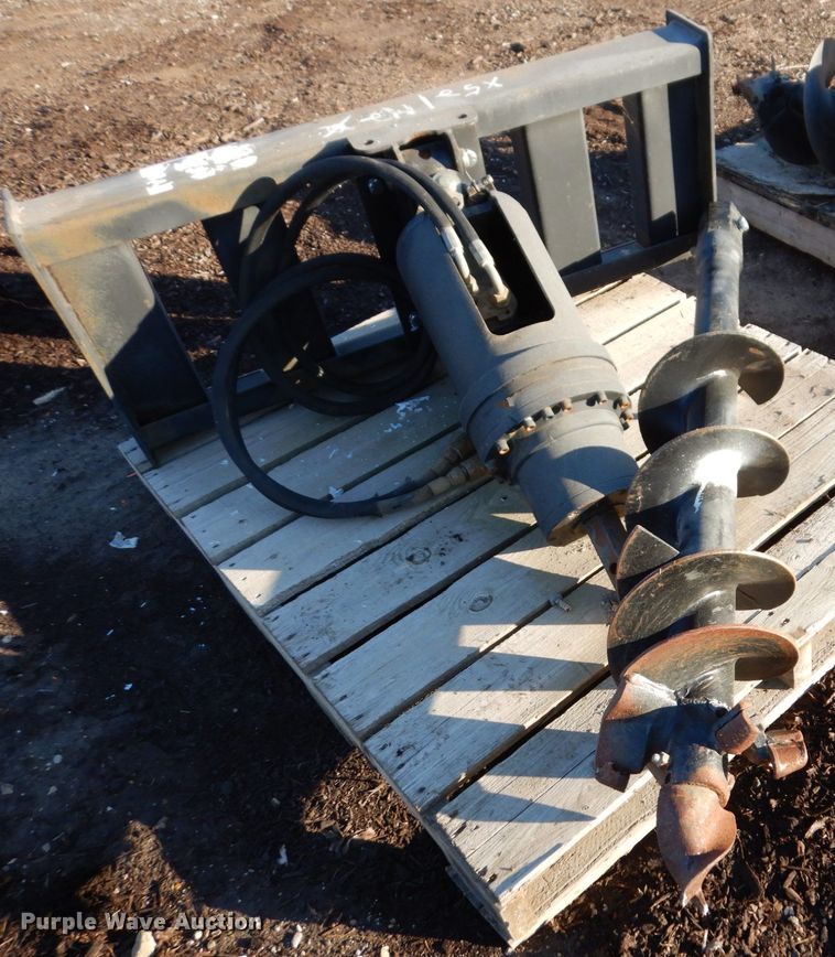 image for item JL9839 Skid steer auger