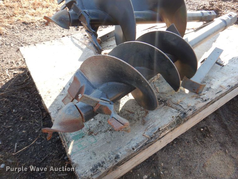 image for item JL9839 Skid steer auger