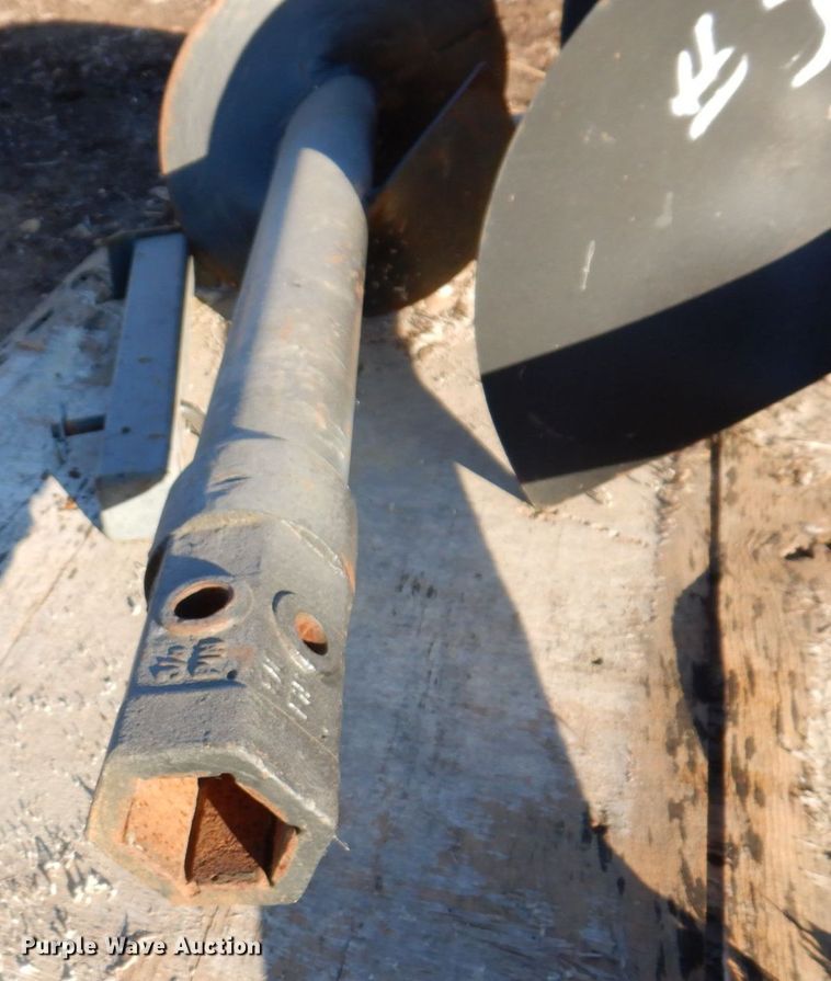 image for item JL9839 Skid steer auger