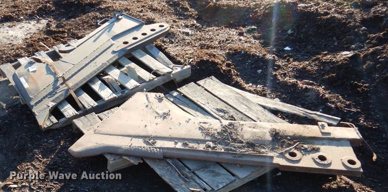 image for item JL9840 (2) cable plow blades