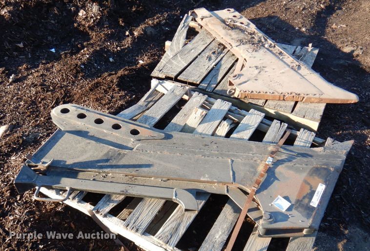 image for item JL9840 (2) cable plow blades