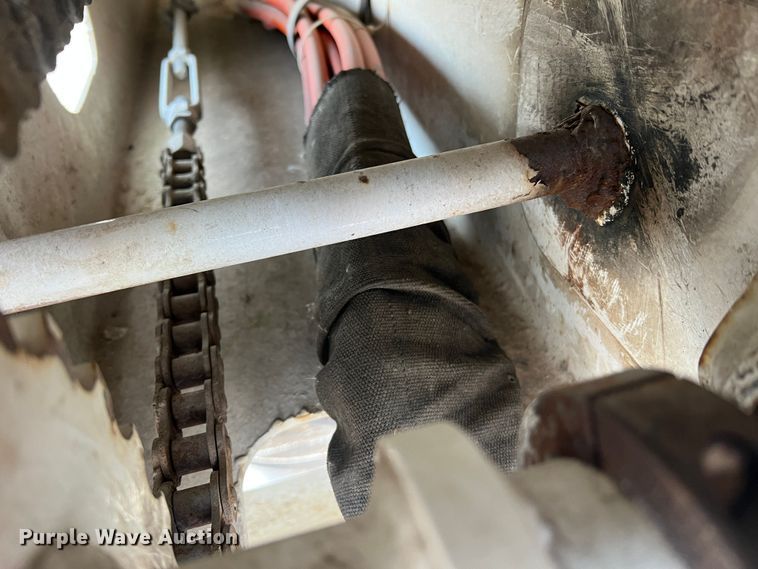 image for item JU9850 2005 International 4300  forestry bucket truck