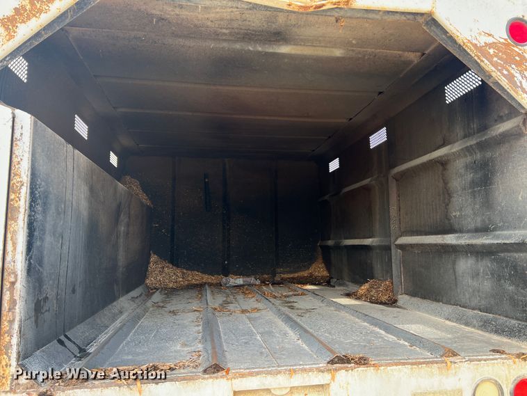 image for item JU9850 2005 International 4300  forestry bucket truck