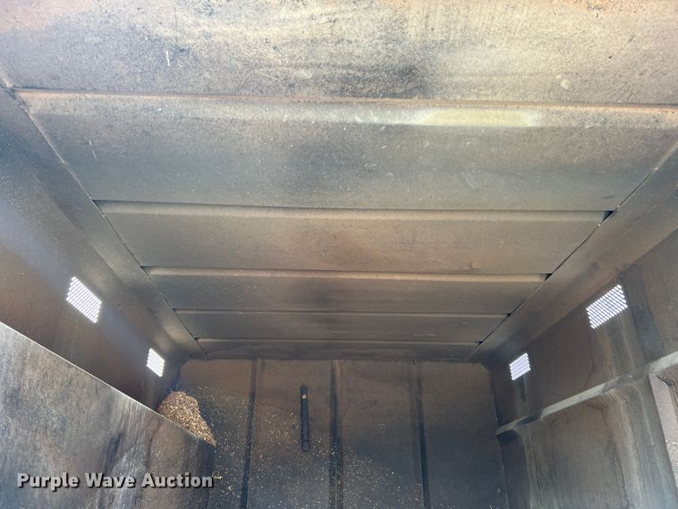 image for item JU9850 2005 International 4300  forestry bucket truck