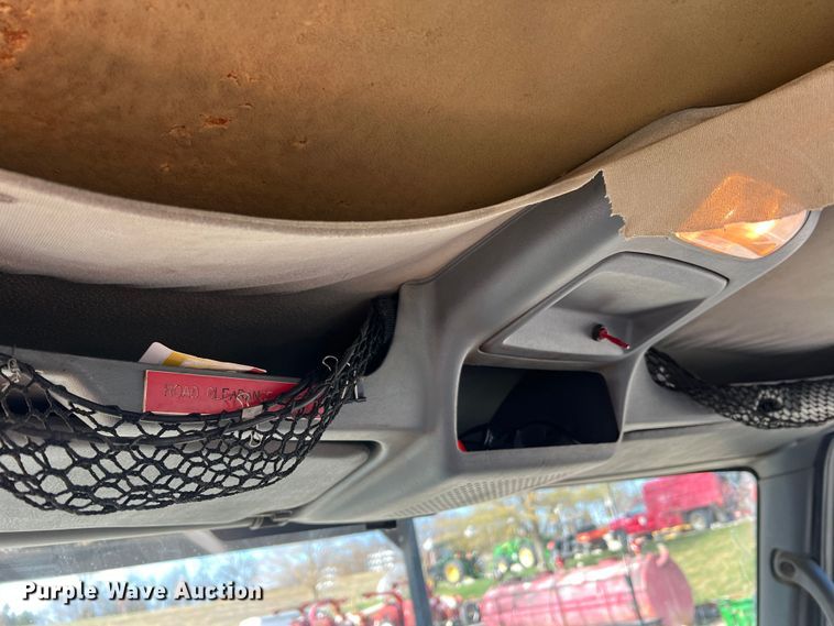 image for item JU9850 2005 International 4300  forestry bucket truck