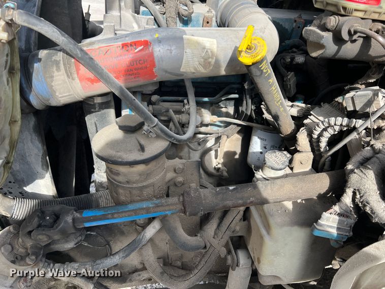 image for item JU9850 2005 International 4300  forestry bucket truck