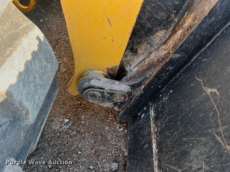 image for item JU9864 2017 Caterpillar 289D  tracked skid steer loader