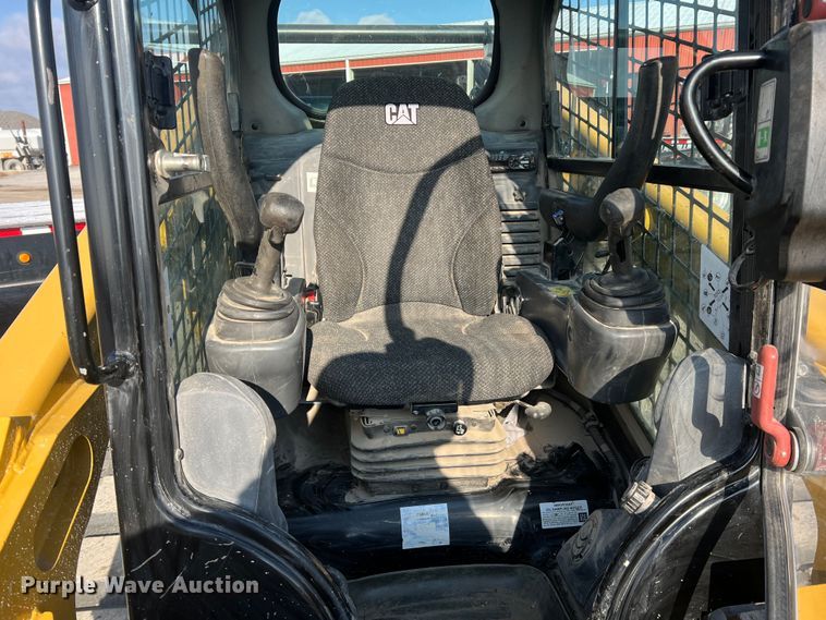 image for item JU9864 2017 Caterpillar 289D  tracked skid steer loader