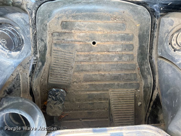 image for item JU9864 2017 Caterpillar 289D  tracked skid steer loader