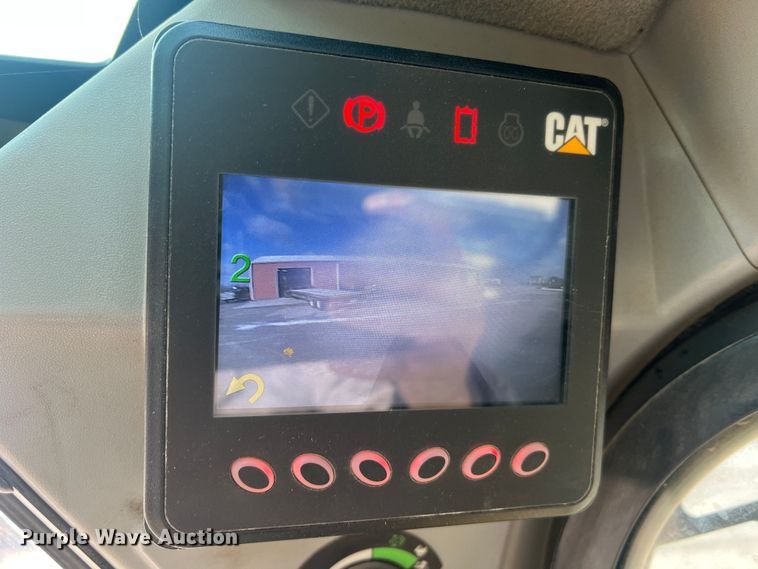 image for item JU9864 2017 Caterpillar 289D  tracked skid steer loader